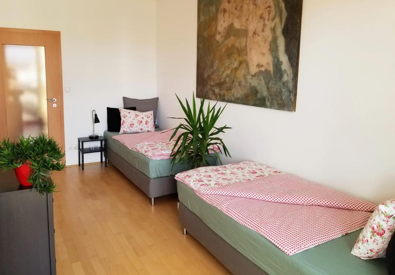 New Pest Apartman Apartment บูดาเปสต์ ภายนอก รูปภาพ