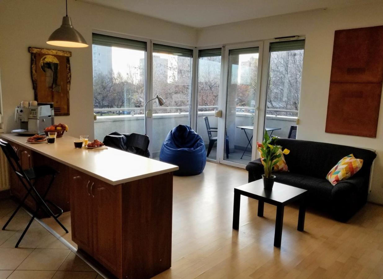 New Pest Apartman Apartment บูดาเปสต์ ภายนอก รูปภาพ